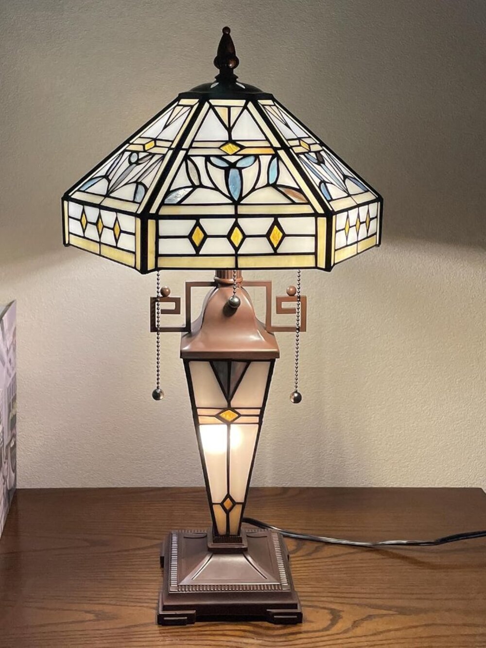 Tiffany Lamp Mission Hexagon Handcrafted Stained Glass Table Lamp 3-Light